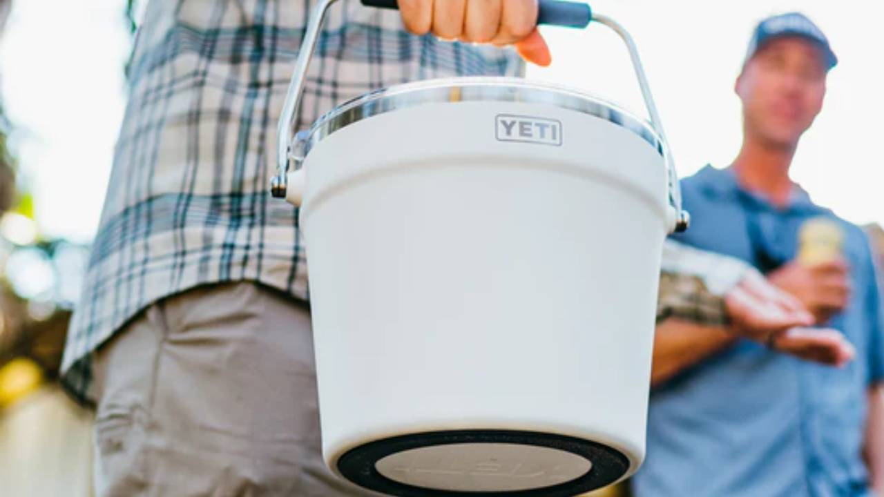 Yeti Rambler Beverage Bucket 7,6 L - Navy